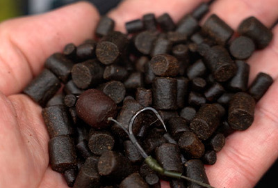 Attractant CC Moore All Season Pellet Activator 1L - description 02