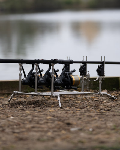 Solar P1 Croc Pod Wide 3 rods Rod Pod - description 01