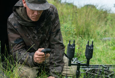 Détecteur Nash Siren R4 -PROLO Magasin cbe6faef4ba96bb1c5a38d2a6fb72afabca53d4a 203196amb4