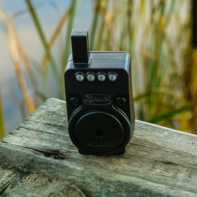 Coffret Prologic Centrale 4 Détecteurs C-Series + Lampe -Hameçons Soldes Boutique ecd73f0e4a05567a7630bbd737b82bcfbb86bddc 203217amb4